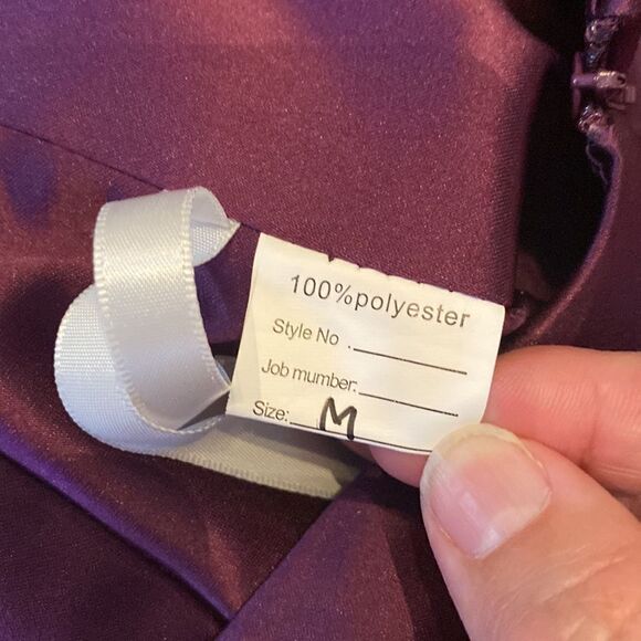 Women’s Purple Mermaid Full Length Formal Dress Small Train Leg Slit Size M NWT - Picture 12 of 12